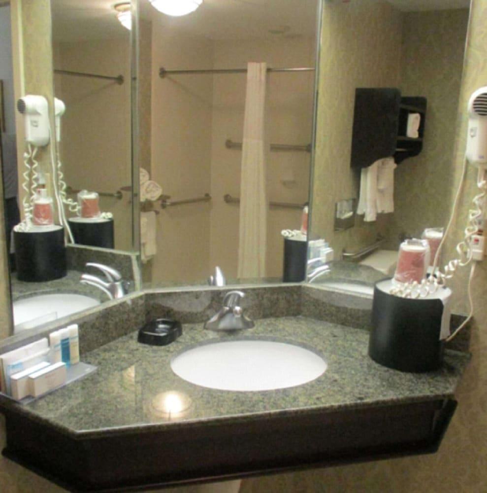 Quality Inn - Norman Near University Екстериор снимка